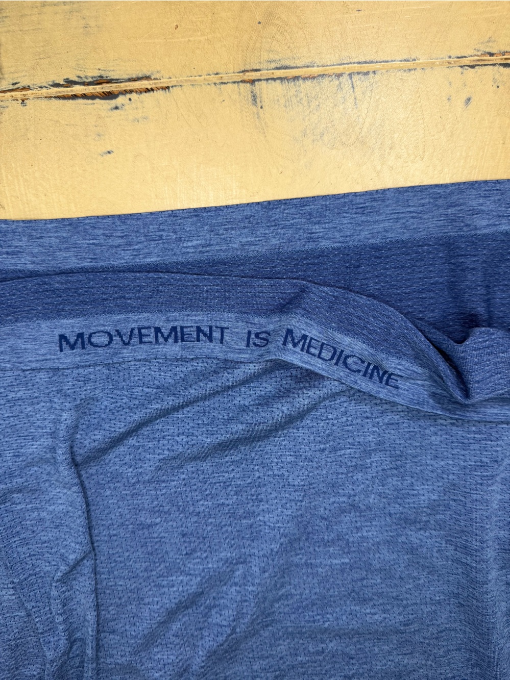 lululemon athletica Men's Heathered Blue Metal Vent Tee - Picture 7 of 7